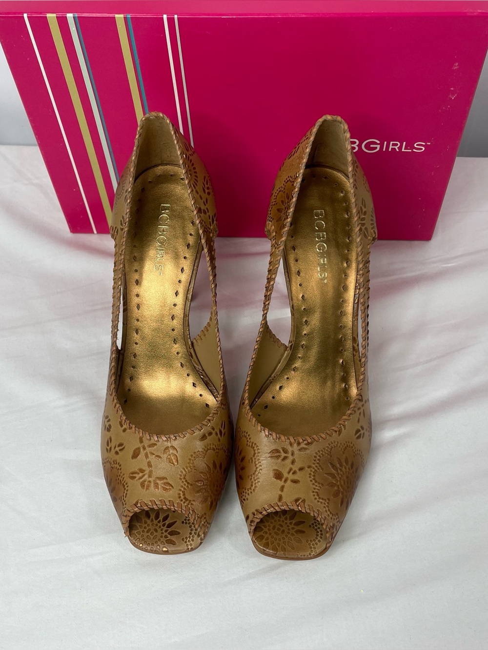 BCBGirls Y2K Floral Embossed Leather Peep Toe D’Orsay Heels 9B 39